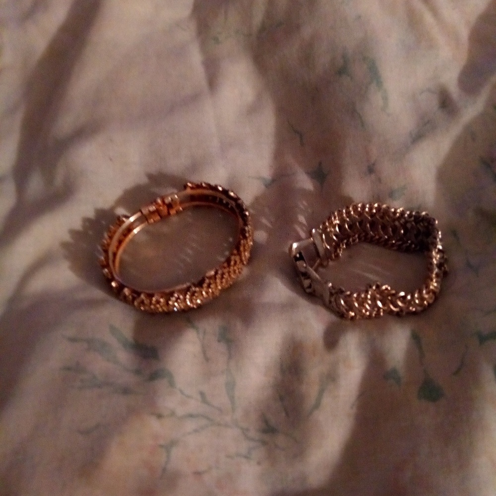 Two bracelets - Picture 3 of 5